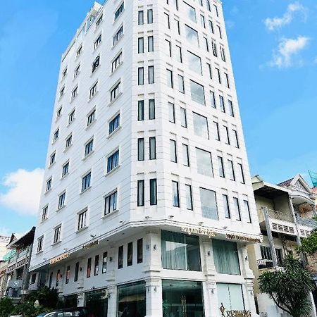V Boutique Hotel Phnom Penh Exteriör bild