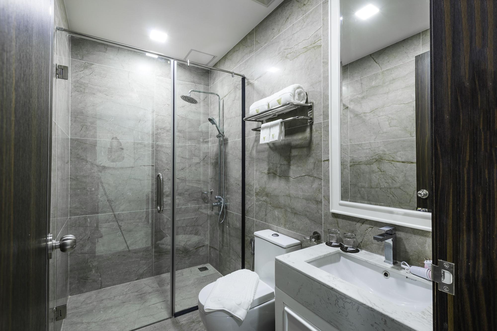 V Boutique Hotel Phnom Penh Exteriör bild