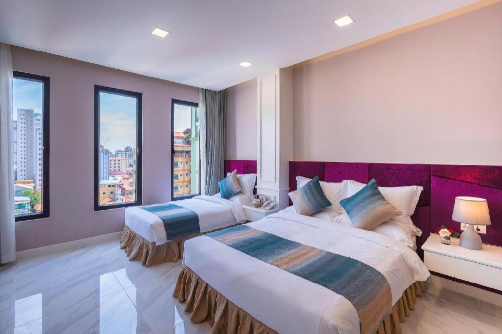 V Boutique Hotel Phnom Penh Exteriör bild